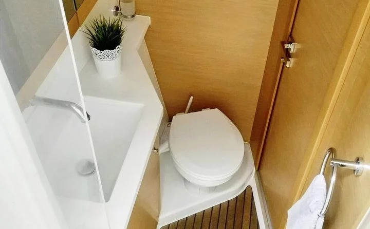 Lagoon 450 - 4 + 2 cab.