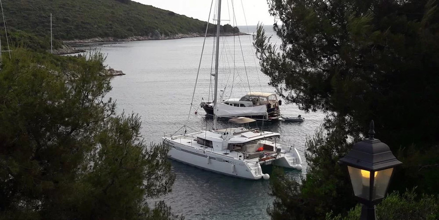 Lagoon 450 - 4 + 2 cab.