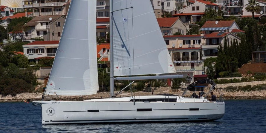 Dufour 460