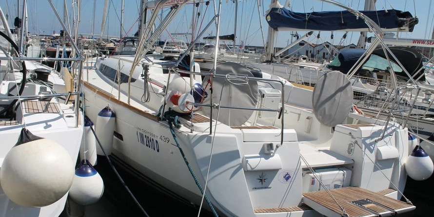 Sun Odyssey 439