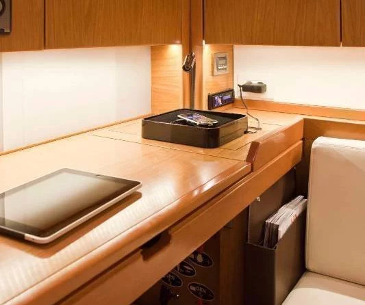 Beneteau Sense 50
