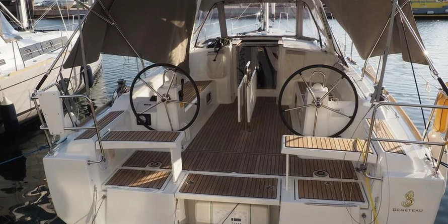 Beneteau Oceanis 38.1