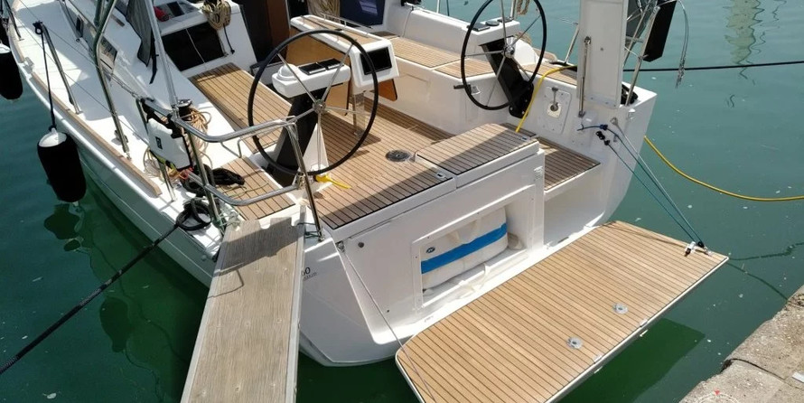 Dufour 360 Grand Large