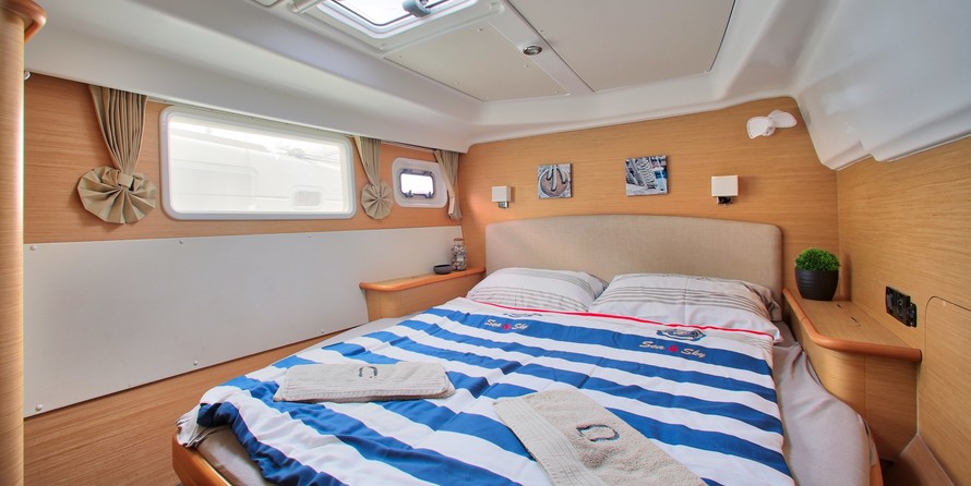 Lagoon 440
