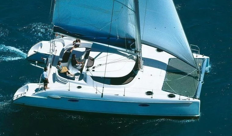 Fountaine Pajot Lucia 40