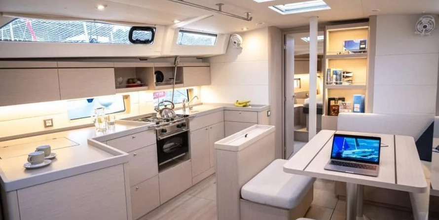 Beneteau Oceanis 46.1