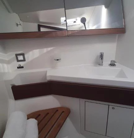 Beneteau Oceanis 46.1