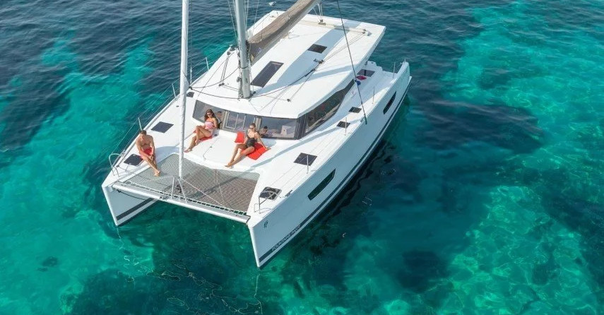 Fountaine Pajot Lucia 40