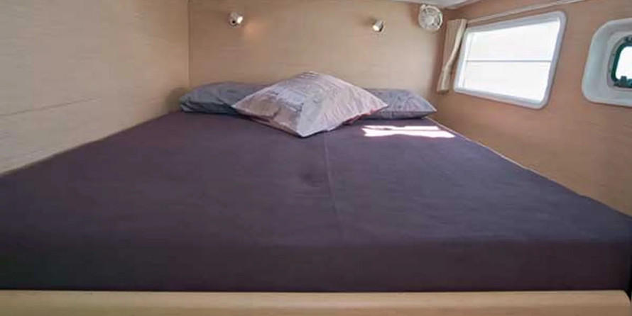 Lagoon 380