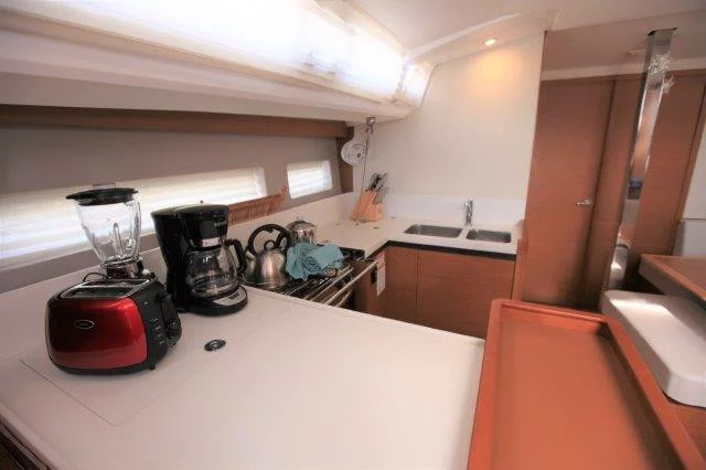 Jeanneau Sun Odyssey 440