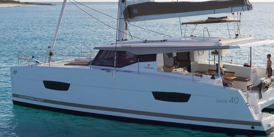 Fountaine Pajot Lucia 40