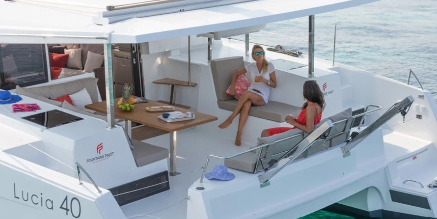 Fountaine Pajot Lucia 40