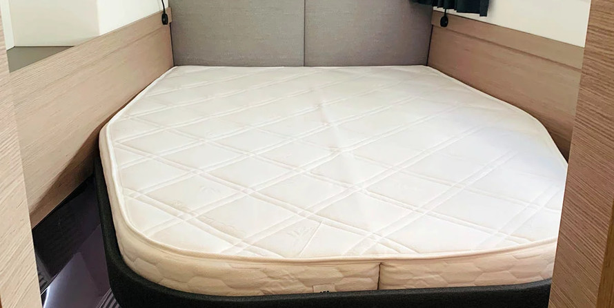 Fountaine Pajot Elba 45