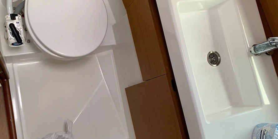 Sun Loft 47 - 6+1 cab.