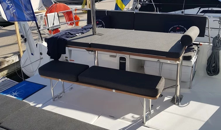 Sun Loft 47 - 6+1 cab.