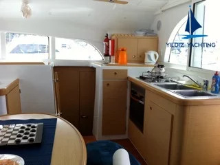 Lagoon 380 S2