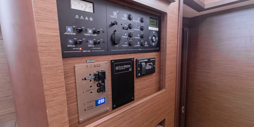 Lagoon 42 (2020) equipped with generator, A/C (sal