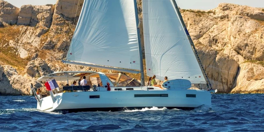 Sun Loft 47 - 6 + 1 cab.