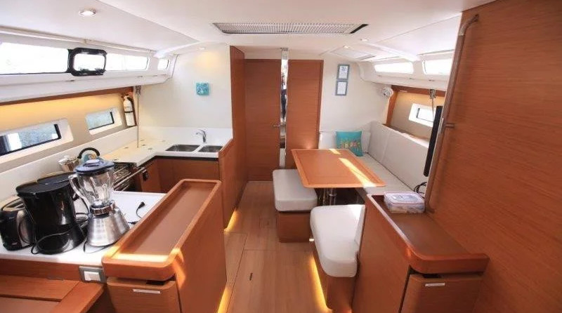 Jeanneau Sun Odyssey 440