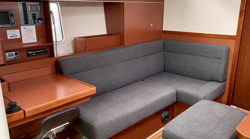 Hanse 445