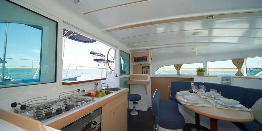 Lagoon 380 S2
