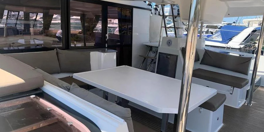 Fountaine Pajot Saba 50