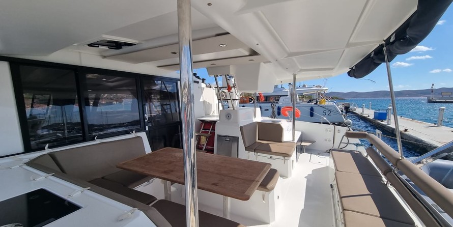 Fountaine Pajot Astréa 42