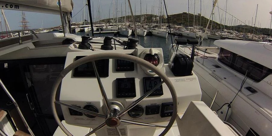 Fountaine Pajot Astréa 42
