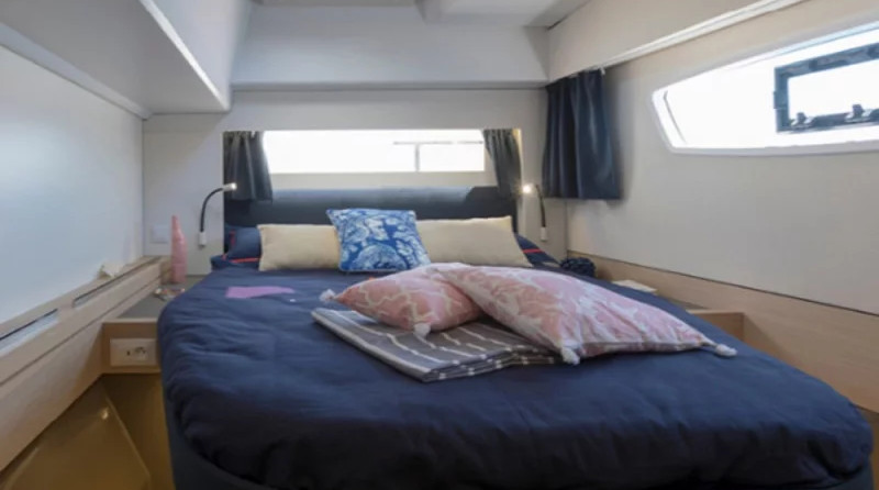 Fountaine Pajot Astréa 42