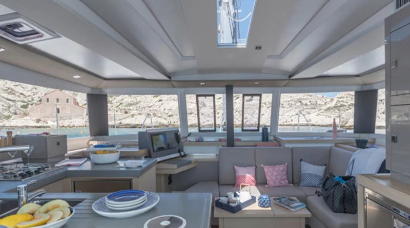 Fountaine Pajot Astréa 42