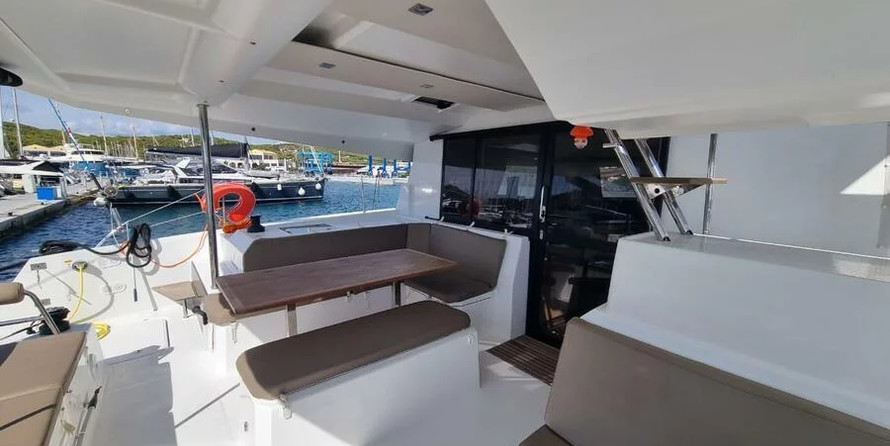 Fountaine Pajot Astréa 42