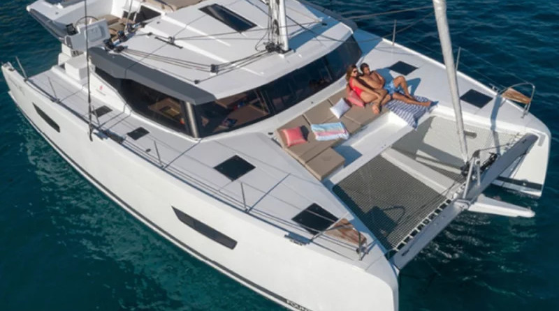 Fountaine Pajot Astréa 42