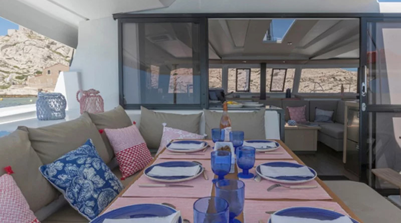 Fountaine Pajot Astréa 42