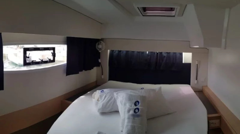 Fountaine Pajot Astréa 42