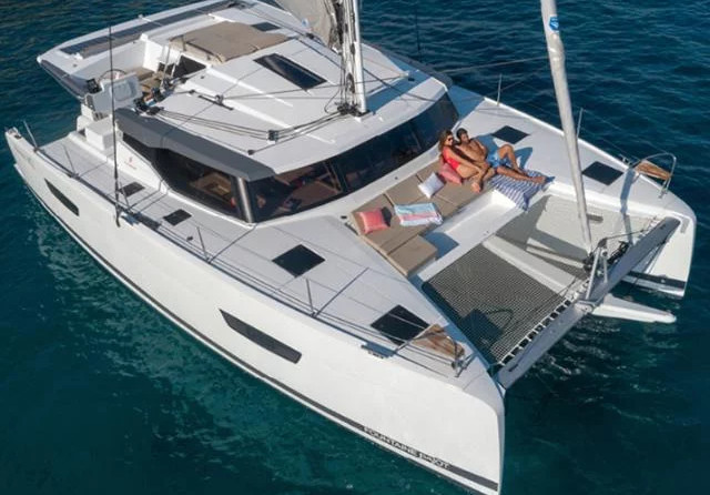 Fountaine Pajot Astrea 42