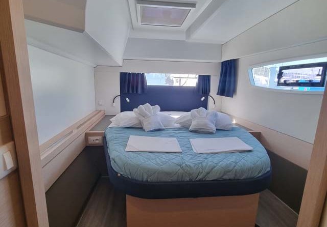 Fountaine Pajot Astrea 42