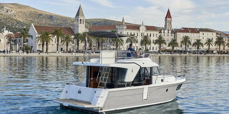 Beneteau Swift Trawler 30