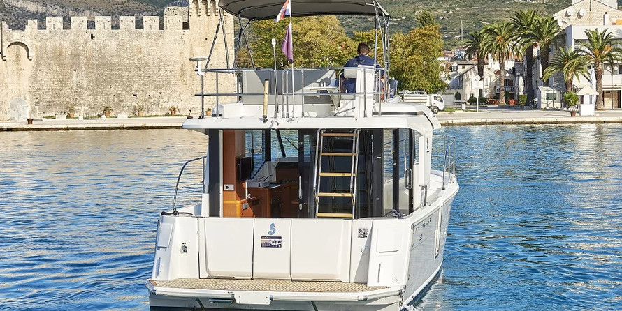 Beneteau Swift Trawler 30