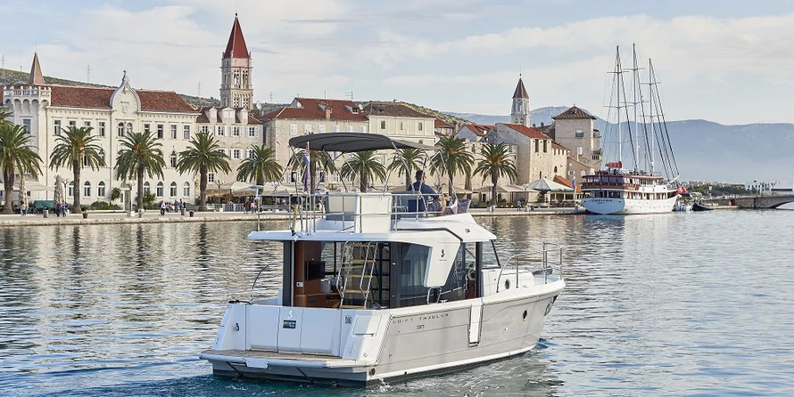 Beneteau Swift Trawler 30