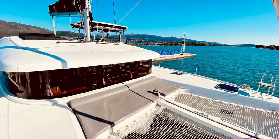 Lagoon 42