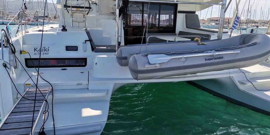 Lagoon 42