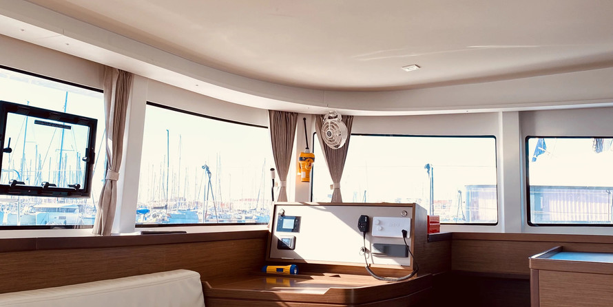 Lagoon 42