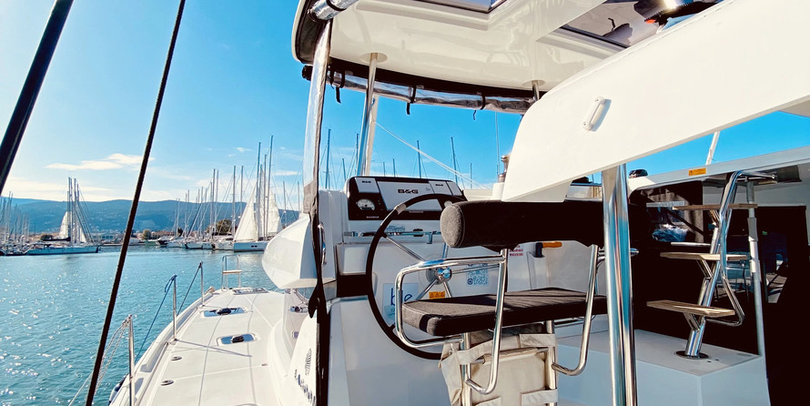 Lagoon 42