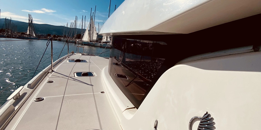 Lagoon 42