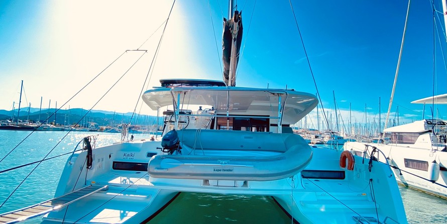 Lagoon 42