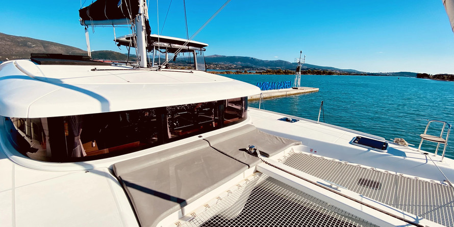 Lagoon 42