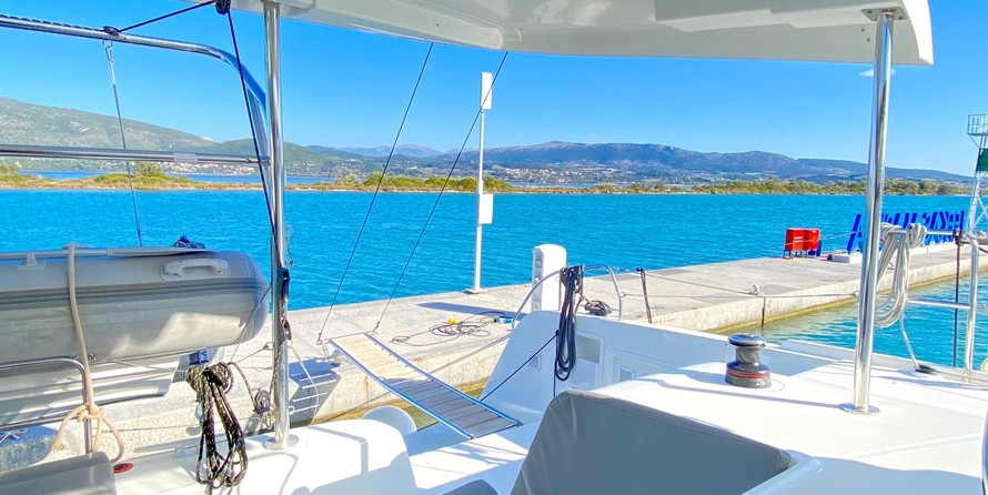 Lagoon 42