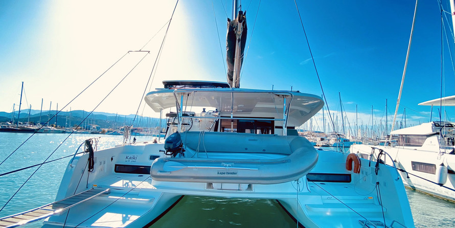 Lagoon 42
