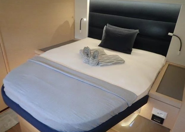 Fountaine Pajot Saona 47