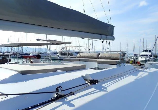 Fountaine Pajot Saona 47